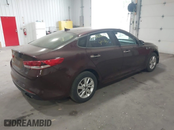 2016 Kia Optima LX z VIN 5XXGT4L38GG109351, wystawiony jako IAAI lot #42282193 z przebiegiem 75 076 mil mil oraz . Historia ofert i sprzedaży dostępna na DreamBid. Obrazek 4.