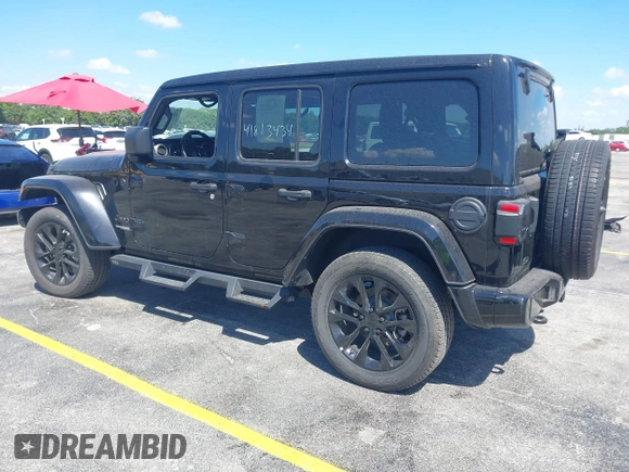 2021 Jeep Wrangler Unlimited Sport S with VIN 1C4HJXDN4MW669387, listed as a IAAI auction lot 41889814 with 17,333 mi miles and . Bid and sale history available at DreamBid. Image 3.