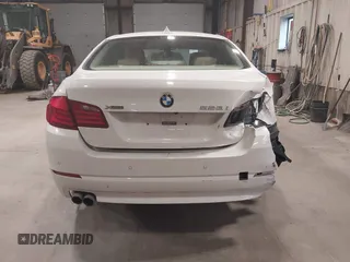 2013 BMW 5 Series 528i xDrive z VIN WBAXH5C58DDW13362, wystawiony jako IAAI lot #41997171 z przebiegiem 87 147 mil mil oraz . Historia ofert i sprzedaży dostępna na DreamBid. Obrazek 16.