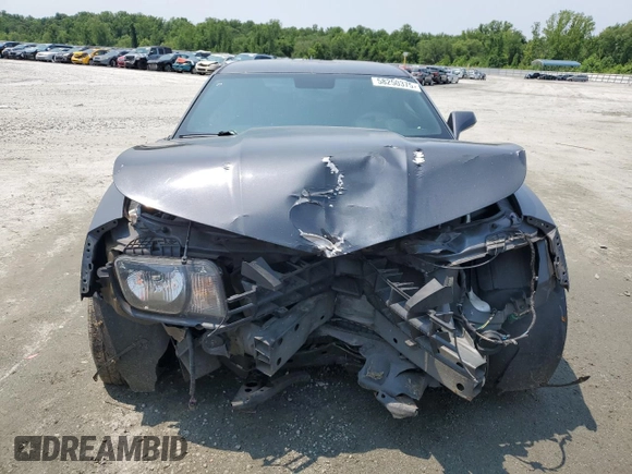 2010 Chevrolet Camaro 1LT z VIN 2G1FB1EV8A9183825, wystawiony jako Copart lot #58250375 z przebiegiem Nie podano mil oraz Czysty tytuł • Clean title. Historia ofert i sprzedaży dostępna na DreamBid. Obrazek 5.
