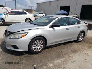 2016 Nissan Altima SR with VIN 1N4AL3AP0GC257442, listed as a Copart auction lot 54542295 with 165,903 mi miles and Salvage Title. Bid and sale history available at carsss.com. Image 1.