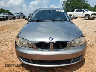 2011 BMW 1 Series 128i z VIN WBAUP7C52BVP21971, wystawiony jako Copart lot #63036725 z przebiegiem 255 217 mil mil oraz Szkoda całkowita • Salvage title. Historia ofert i sprzedaży dostępna na DreamBid. Obrazek 5.