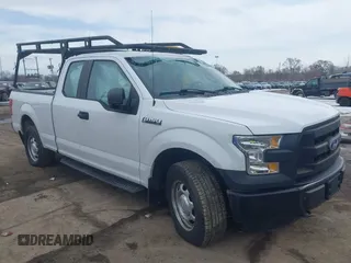 2015 Ford F-150 XLT with VIN 1FTEX1E81FFC21523, listed as a IAAI auction lot 41645827 with 116,693 mi miles. Bid and sale history available at carsss.com. Image 1.