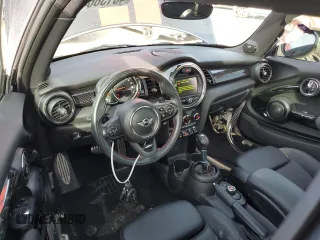 2018 MINI Hardtop Cooper S with VIN WMWXP7C55J2A48111, listed as a Copart auction lot 43136645 with 33,675 mi miles and Salvage Title. Bid and sale history available at DreamBid. Image 8.
