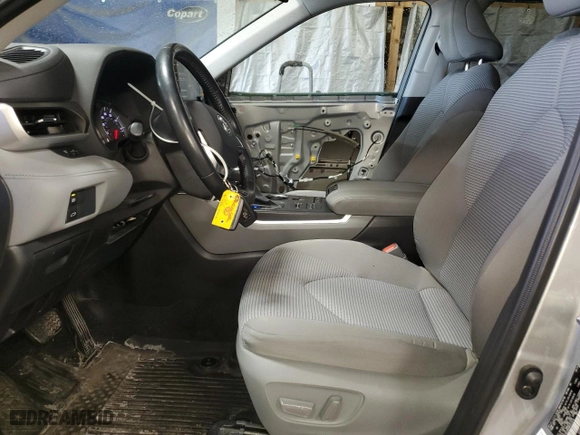 2021 Toyota Highlander L with VIN 5TDBZRBH6MS523435, listed as a Copart auction lot 50786615 with 44,192 mi miles and Salvage Title. Bid and sale history available at carsss.com. Image 7.