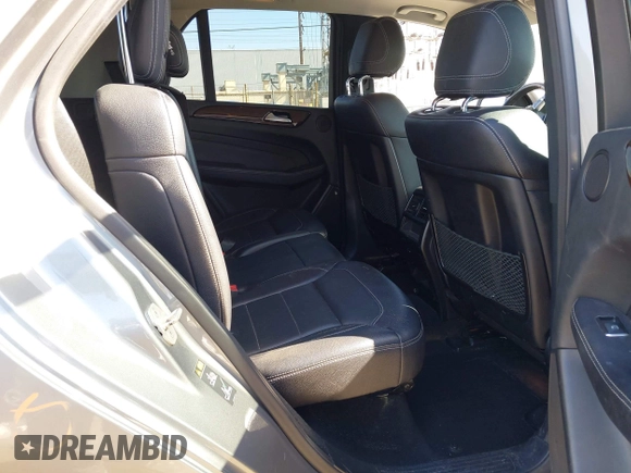 2013 Mercedes-Benz M ML 350 with VIN 4JGDA5HB9DA235137, listed as a IAAI auction lot 42018748 with 140,837 mi miles. Bid and sale history available at carsss.com. Image 8.