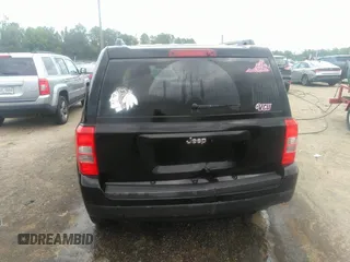 2013 Jeep Patriot Sport z VIN 1C4NJPBA9DD108892, wystawiony jako IAAI lot #42780674 z przebiegiem 133 161 mil mil oraz . Historia ofert i sprzedaży dostępna na DreamBid. Obrazek 16.