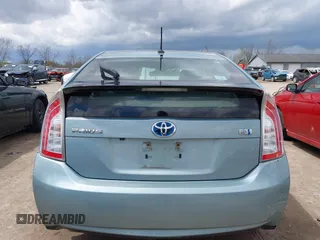 2013 Toyota Prius One with VIN JTDKN3DU2D1725401, listed as a IAAI auction lot 42066366 with 113,761 mi miles. Bid and sale history available at carsss.com. Image 17.
