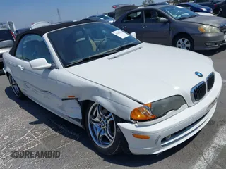 2000 BMW 3 Series 323Ci z VIN WBABR3346YEK96006, wystawiony jako IAAI lot #42464220 z przebiegiem 136 618 mil mil oraz . Historia ofert i sprzedaży dostępna na DreamBid. Obrazek 1.