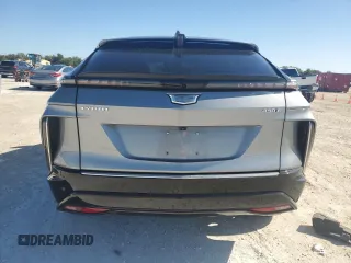 2024 Cadillac LYRIQ Luxury z VIN 1GYKPSRK1RZ104892, wystawiony jako Copart lot #84530244 z przebiegiem 11 537 mil mil oraz Szkoda całkowita • Salvage title. Historia ofert i sprzedaży dostępna na DreamBid. Obrazek 6.