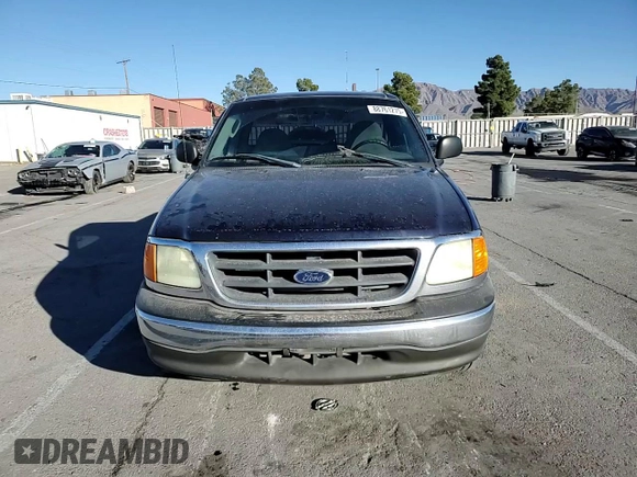 2004 Ford F-150 XL z VIN 2FTRF07274CA23500, wystawiony jako Copart lot #88761275 z przebiegiem 257 573 mil mil oraz Szkoda całkowita • Salvage title. Historia ofert i sprzedaży dostępna na DreamBid. Obrazek 10.