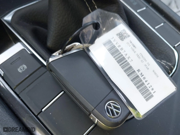 2024 Volkswagen Tiguan S with VIN 3VVRB7AX7RM041291, listed as a IAAI auction lot 41793818 with 24,004 mi miles. Bid and sale history available at carsss.com. Image 11.