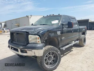 2005 Ford F-250 XL с VIN 1FTSW21P45EB16990, выставлен на аукционе IAAI как лот 41741408 с пробегом Не указан миль и . История ставок и продаж доступна на DreamBid. Изображение 6.