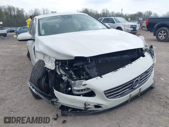 2014 Volvo S60 T5 z VIN YV1612FH8E1292976, wystawiony jako IAAI lot #42129708 z przebiegiem 162 083 mil mil oraz . Historia ofert i sprzedaży dostępna na DreamBid. Obrazek 6.