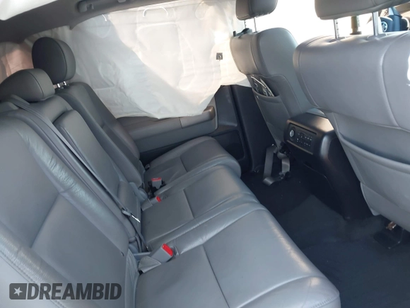 2015 Toyota Sequoia Limited with VIN 5TDJW5G14FS124552, listed as a IAAI auction lot 41692068 with 170,397 mi miles. Bid and sale history available at carsss.com. Image 8.