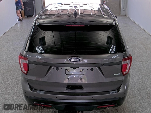 2017 Ford Police Interceptor Utility с VIN 1FM5K8AR7HGC26854, выставлен на аукционе IAAI как лот 42791619 с пробегом 105 935 миль миль и . История ставок и продаж доступна на DreamBid. Изображение 45.