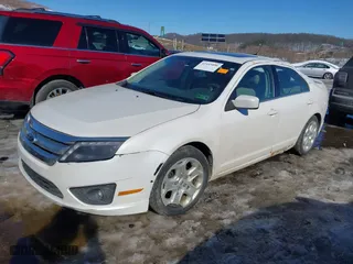2011 Ford Fusion SE with VIN 3FAHP0HA1BR326927, listed as a IAAI auction lot 41445896 with 149,045 mi miles. Bid and sale history available at carsss.com. Image 17.