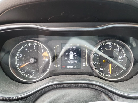 2019 Jeep Cherokee Latitude with VIN 1C4PJLCBXKD428521, listed as a Copart auction lot 46056055 with 139,937 mi miles and Salvage Title. Bid and sale history available at carsss.com. Image 9.