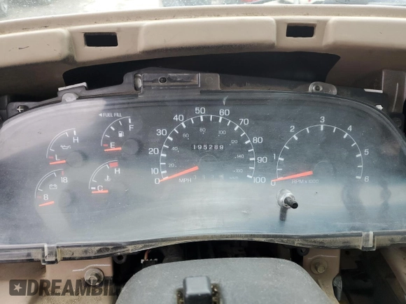 1999 Ford F-250 XL with VIN 1FTNX21L8XEC14950, listed as a Copart auction lot 46689625 with 195,289 mi miles and Salvage title. Bid and sale history available at DreamBid. Image 9.