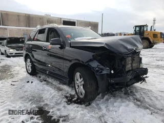 2013 Mercedes-Benz M 350 z VIN 4JGDA2EB1DA241808, wystawiony jako Copart lot #87596005 z przebiegiem Nie podano mil oraz Szkoda całkowita • Salvage title. Historia ofert i sprzedaży dostępna na DreamBid. Obrazek 4.