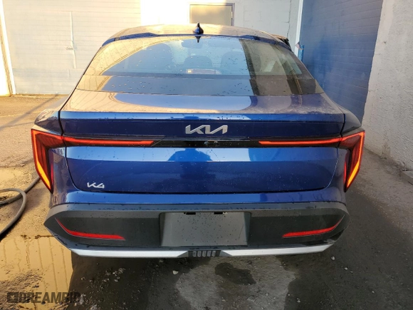 2025 Kia K4 LXS with VIN 3KPFT4DEXSE009443, listed as a Copart auction lot 79864504 with 3,760 mi miles and Clean Title. Bid and sale history available at carsss.com. Image 6.