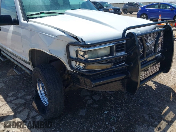1998 Chevrolet Silverado 1500 with VIN 1GCEK19R0WR134874, listed as a IAAI auction lot 42062143 with 162,211 mi miles and . Bid and sale history available at DreamBid. Image 6.