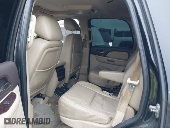 2012 GMC Yukon Denali with VIN 1GKS1EEF0CR292852, listed as a IAAI auction lot 41303140 with 227,316 mi miles. Bid and sale history available at carsss.com. Image 8.