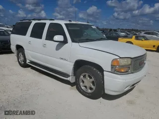 2004 GMC Yukon XL Denali with VIN 1GKFK66U84J258384, listed as a Copart auction lot 76179964 with 0 mi miles and Salvage Title. Bid and sale history available at carsss.com. Image 4.