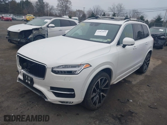 2018 Volvo XC90 Momentum with VIN YV4A22PK4J1321548, listed as a IAAI auction lot 41865899 with 122,568 mi miles. Bid and sale history available at carsss.com. Image 17.