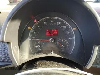 2008 Volkswagen Beetle SE z VIN 3VWRG31Y08M416483, wystawiony jako Copart lot #48380825 z przebiegiem 143 013 mil mil oraz Szkoda całkowita • Salvage title. Historia ofert i sprzedaży dostępna na DreamBid. Obrazek 9.