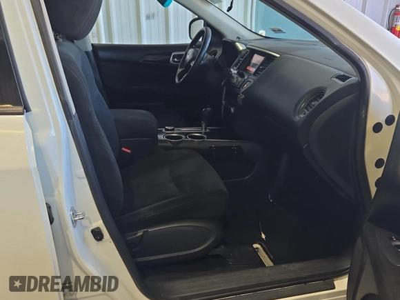 2014 Nissan Pathfinder S with VIN 5N1AR2MM5EC711181, listed as a IAAI auction lot 42665593 with 205,546 mi miles and . Bid and sale history available at DreamBid. Image 29.