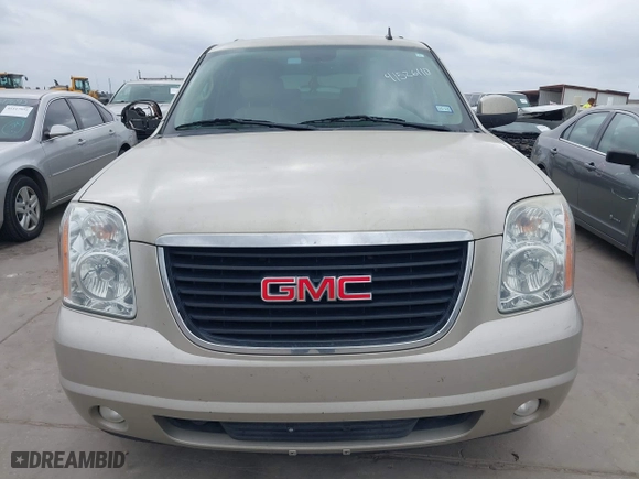 2013 GMC Yukon XL SLT with VIN 1GKS1KE02DR330318, listed as a IAAI auction lot 41526110 with 187,699 mi miles. Bid and sale history available at carsss.com. Image 12.