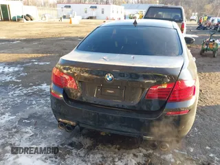 2014 BMW M5 z VIN WBSFV9C54ED097333, wystawiony jako IAAI lot #41441774 z przebiegiem 90 152 mil mil oraz . Historia ofert i sprzedaży dostępna na DreamBid. Obrazek 16.