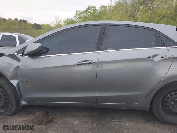 2017 Hyundai Elantra GT with VIN KMHD35LH9HU377031, listed as a IAAI auction lot 41762312 with 1 mi miles. Bid and sale history available at carsss.com. Image 14.
