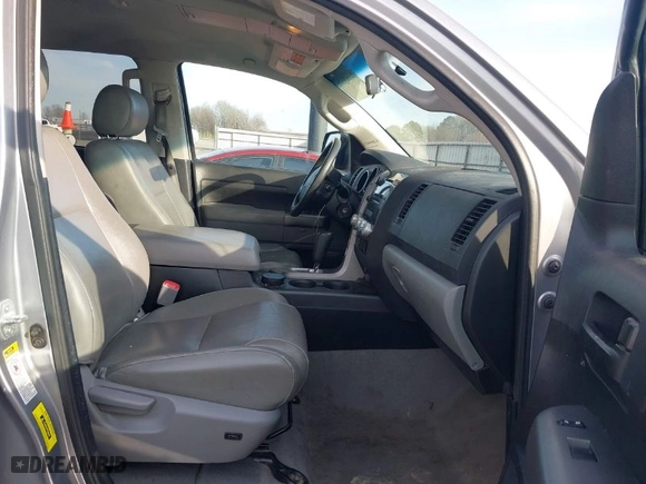 2010 Toyota Tundra 4WD Truck with VIN 5TFDW5F11AX142704, listed as a IAAI auction lot 41230112 with 201,697 mi miles. Bid and sale history available at carsss.com. Image 5.