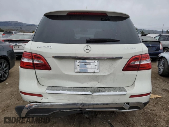 2013 Mercedes-Benz M 350 with VIN 4JGDA2EB9DA243869, listed as a Copart auction lot 44978135 with 111,549 mi miles and Salvage Title. Bid and sale history available at carsss.com. Image 6.