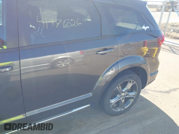 2016 Dodge Journey Crossroad Plus z VIN 3C4PDDGGXGT135934, wystawiony jako IAAI lot #41976026 z przebiegiem 141 181 mil mil oraz . Historia ofert i sprzedaży dostępna na DreamBid. Obrazek 6.