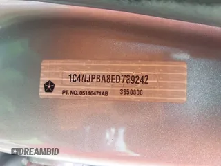 2014 Jeep Patriot Altitude z VIN 1C4NJPBA8ED789242, wystawiony jako IAAI lot #42349465 z przebiegiem 150 835 mil mil oraz . Historia ofert i sprzedaży dostępna na DreamBid. Obrazek 9.