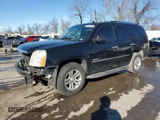 2010 GMC Yukon Denali with VIN 1GKUKEEF9AR155945, listed as a Copart auction lot 89182305 with 242,466 mi miles and Salvage Title. Bid and sale history available at carsss.com. Image 1.