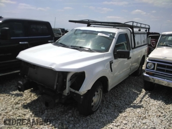 2022 Ford F-150 XL with VIN 1FTMF1CB0NKD24628, listed as a Copart auction lot 47822995 with 34,664 mi miles and Salvage Title. Bid and sale history available at carsss.com. Image 1.