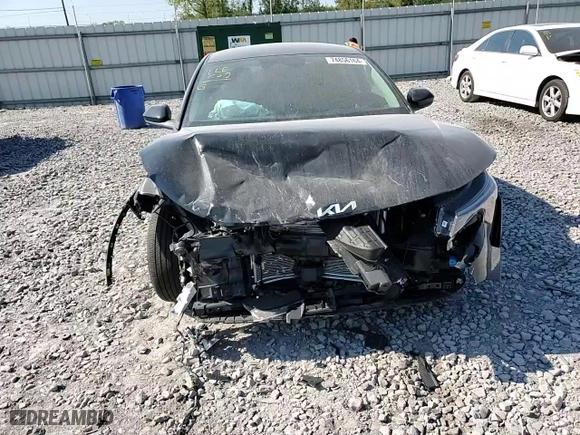 2025 Kia K4 LXS with VIN 3KPFT4DE8SE008873, listed as a Copart auction lot 74856164 with 491 mi miles and Salvage Title. Bid and sale history available at carsss.com. Image 11.