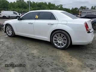 2012 Chrysler 300 Limited z VIN 2C3CCACGXCH251423, wystawiony jako Copart lot #58690525 z przebiegiem 143 881 mil mil oraz Czysty tytuł • Clean title. Historia ofert i sprzedaży dostępna na DreamBid. Obrazek 2.