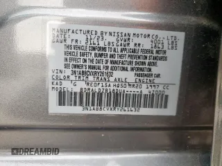 2024 Nissan Sentra SV z VIN 3N1AB8CVXRY261632, wystawiony jako Copart lot #57170615 z przebiegiem 17 549 mil mil oraz Szkoda całkowita • Salvage title. Historia ofert i sprzedaży dostępna na DreamBid. Obrazek 12.