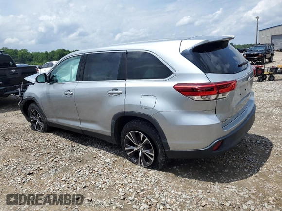 2019 Toyota Highlander LE z VIN 5TDZARFH3KS055936, wystawiony jako Copart lot #57487755 z przebiegiem 123 369 mil mil oraz Czysty tytuł • Clean title. Historia ofert i sprzedaży dostępna na DreamBid. Obrazek 2.