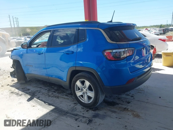 2022 Jeep Compass Latitude with VIN 3C4NJCBB7NT119404, listed as a IAAI auction lot 41846502 with 51,483 mi miles and . Bid and sale history available at carsss.com. Image 15.