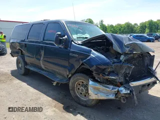 2000 Ford Excursion XLT z VIN 1FMNU41S3YEA00991, wystawiony jako IAAI lot #42389475 z przebiegiem 233 665 mil mil oraz . Historia ofert i sprzedaży dostępna na DreamBid. Obrazek 1.