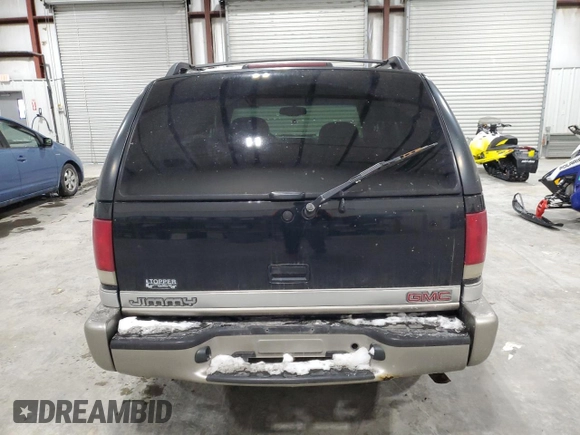 2001 GMC Jimmy SLE with VIN 1GKDT13WX12162484, listed as a Copart auction lot 46393385 with 0 mi miles and Salvage Title. Bid and sale history available at carsss.com. Image 6.