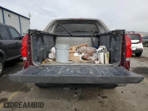 2004 Chevrolet Avalanche z VIN 3GNEC12T64G306638, wystawiony jako Copart lot #43089325 z przebiegiem 237 211 mil mil oraz Szkoda całkowita • Salvage title. Historia ofert i sprzedaży dostępna na DreamBid. Obrazek 6.