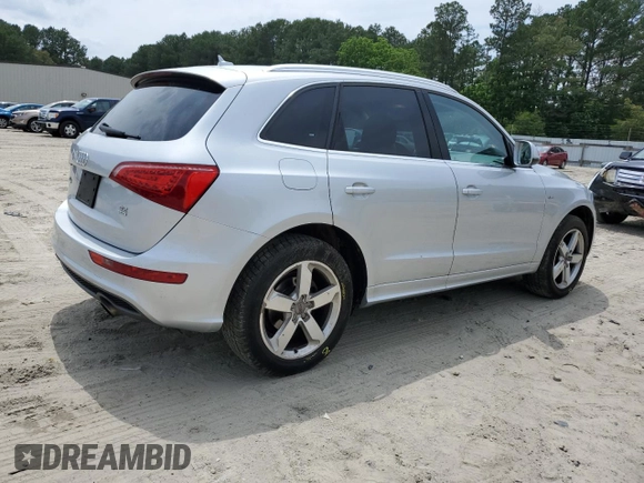 2012 Audi Q5 Premium Plus z VIN WA1DKAFP1CA084764, wystawiony jako Copart lot #60432335 z przebiegiem 122 946 mil mil oraz Szkoda całkowita • Salvage title. Historia ofert i sprzedaży dostępna na DreamBid. Obrazek 3.