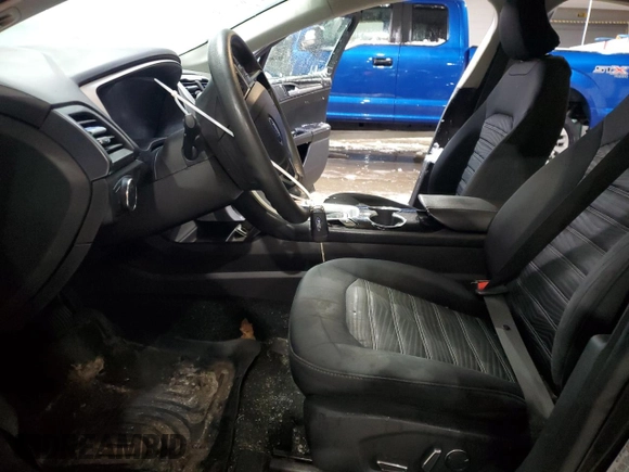 2016 Ford Fusion SE with VIN 3FA6P0H77GR242338, listed as a Copart auction lot 47204035 with 86,925 mi miles and Salvage Title. Bid and sale history available at carsss.com. Image 7.